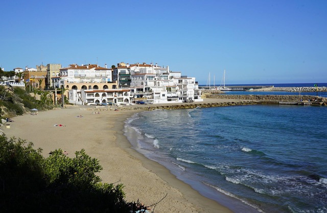 Beach House Private Garden near Barcelona