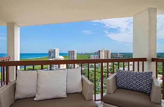 Beach Resort Stay Perfect for Romantic Getaways | Scenic Sunset at Your Room