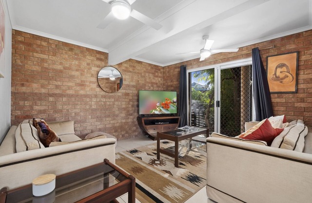 Beach Side Pet Friendly Hideaway