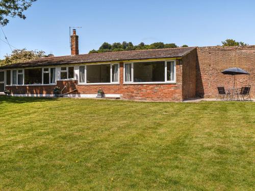 Beachborough Park Summer House