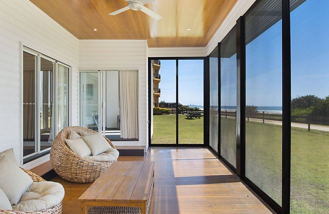 Beachfront Abode - Absolute beachfront holiday house