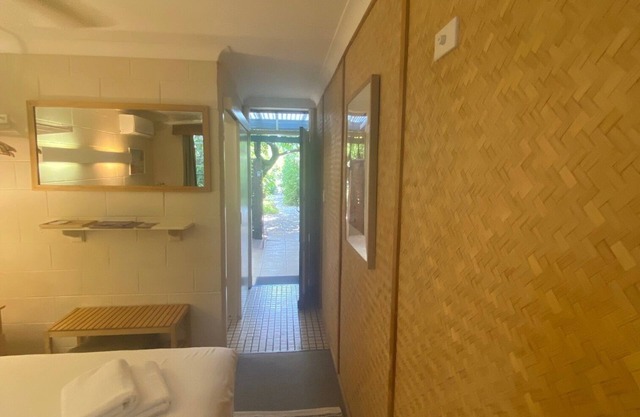 Beachfront Dog-friendly Motel Room With Courtyard