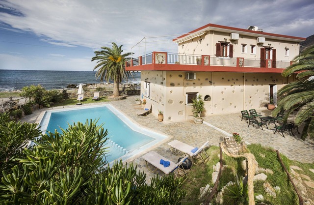 Beachfront private vIlla - Ocean views-Pericles Beach Villla-Private pool