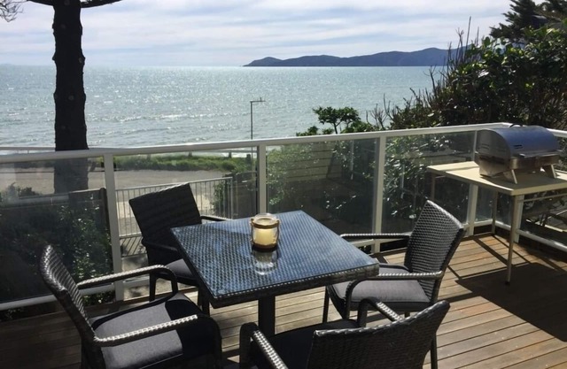 Beachfront Raumati South