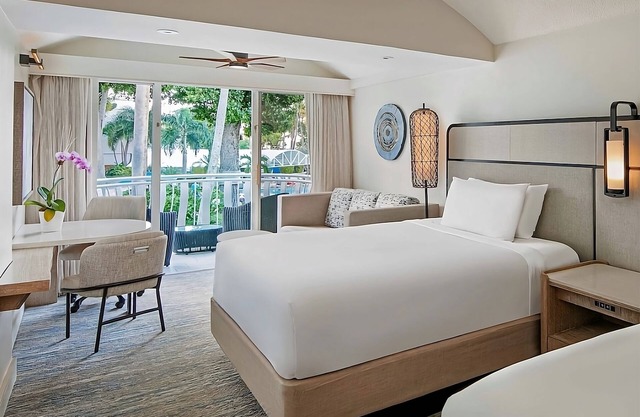 Beachfront Serenity: Your Welcoming Room Awaits by the Sea | Ideal For Couple