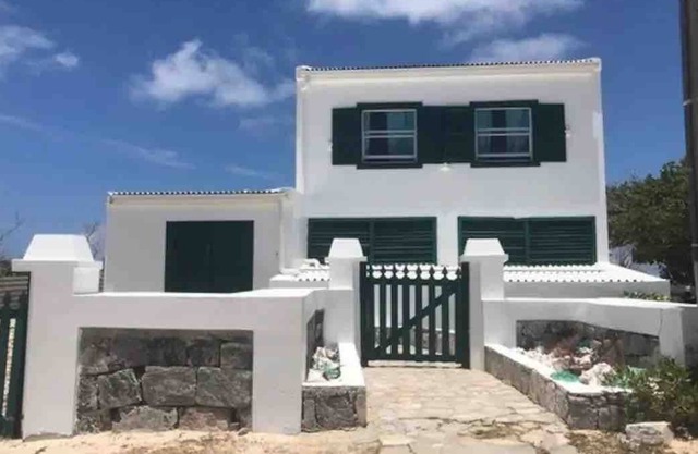 Beachfront Spectacular Views for 2 on Salt Cay