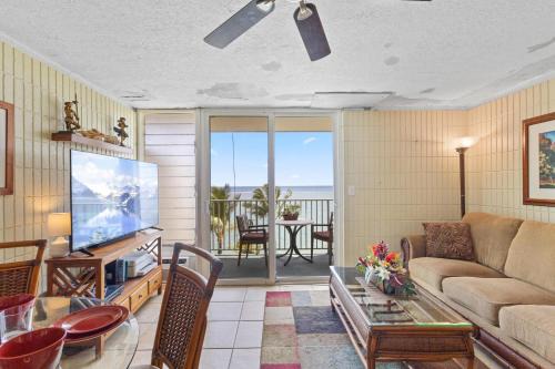 Beachfront Studio w Amazing Views