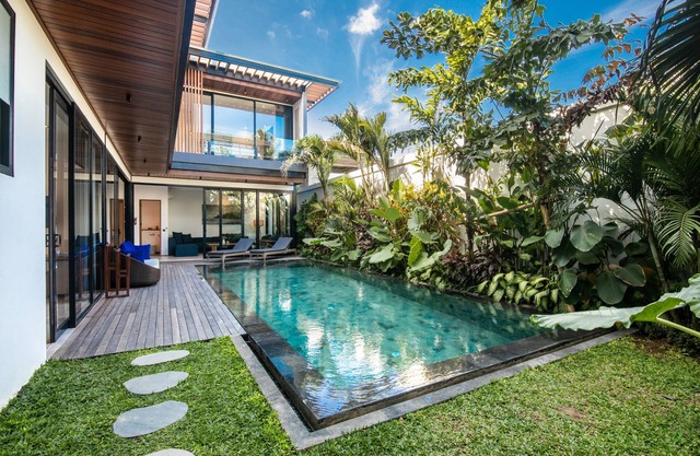 Beachside Bliss: New 5BR Villa Canggu