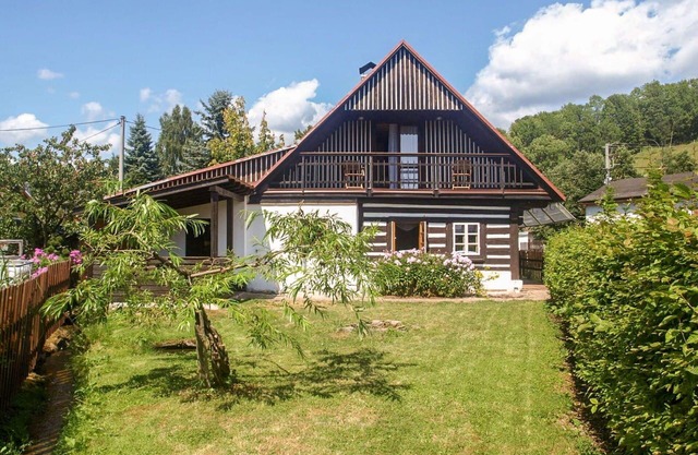 Beautiful private villa for 9 guests with WIFI, TV, terrace, pets allowed and parking