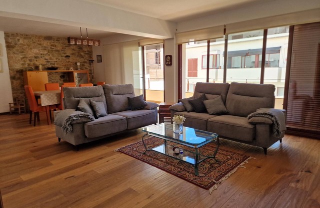 BEAUTIFUL FLAT in the CENTER at two minutes walking distance to the BEACH.