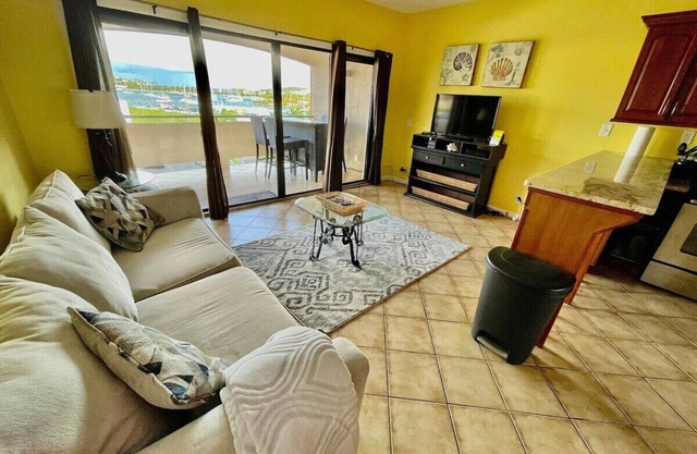 Beautiful 1Bed 1Bath Condo In Downtown Red Hook