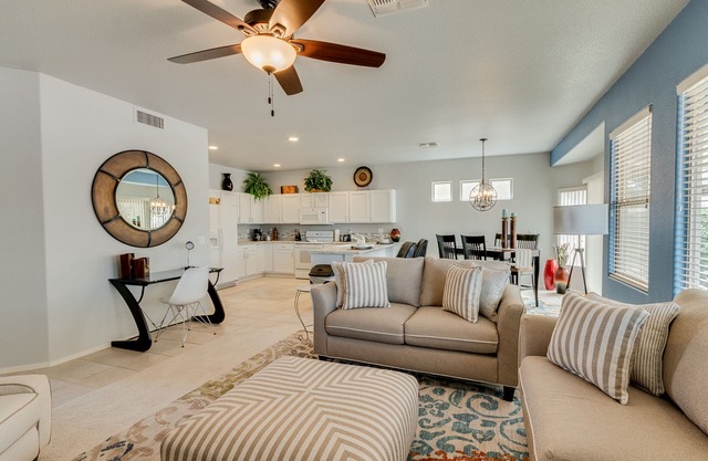 Beautiful 2/2 in Springfield Chandler 55+community 30 night min