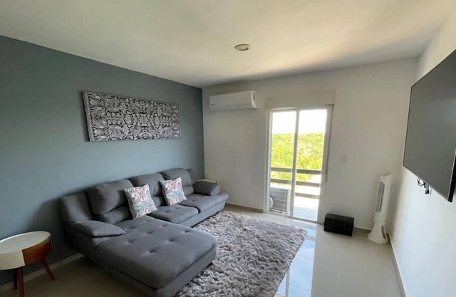 Beautiful 2 bedroom apartment in a very quiet area