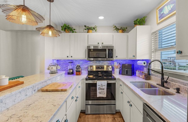 Beautiful 3/3 Island Retreat with Heated Pool, Dock & Private Boat Ramp.