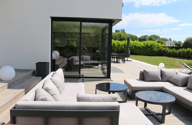 Beautiful 4 bedroom villa - Divonne les Bains, close to lakes and mountains