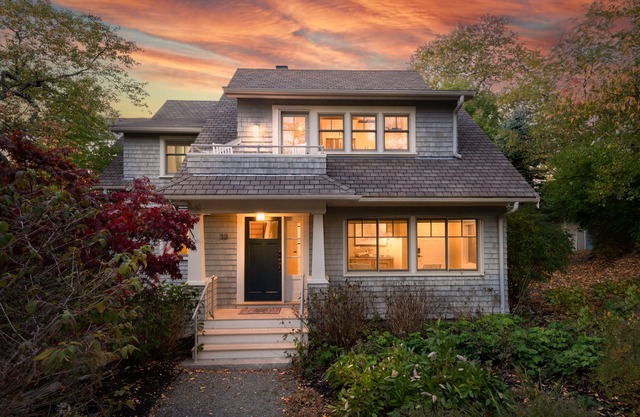 ⭐️ Beautiful 4+ Bedroom Annisquam W/Private Beach Access 🏖