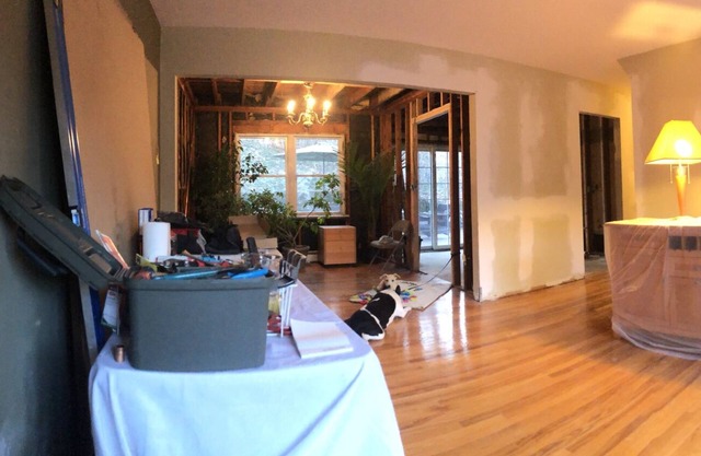 Beautiful 5 Bed/2 Bath Home
