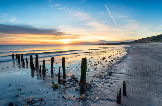 Beautiful 8 berth caravan for hire at Sand le Mere in Yorkshire ref 71017J