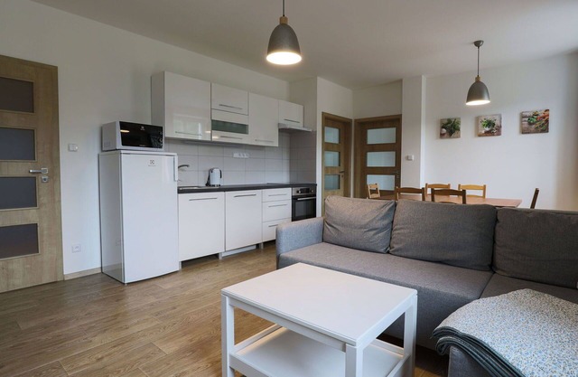 Beautiful apartment for 5 guests with WIFI, TV and parking