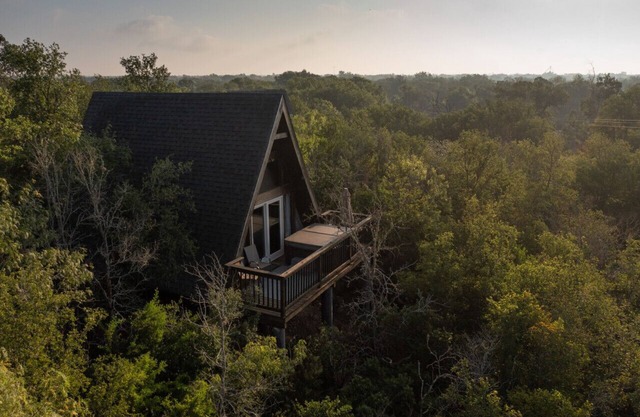 Beautiful A-Frame with Private Deck w/Upgraded Jacuzzi and Incredible View!