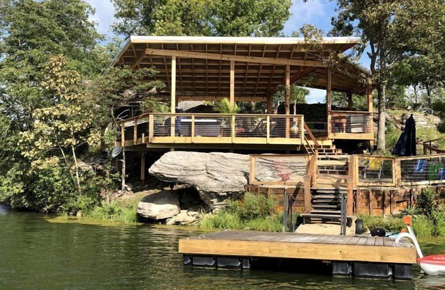 Beautiful and Luxurious Guest Suite Rental Ideal for Weekend Getaways from Kansas City