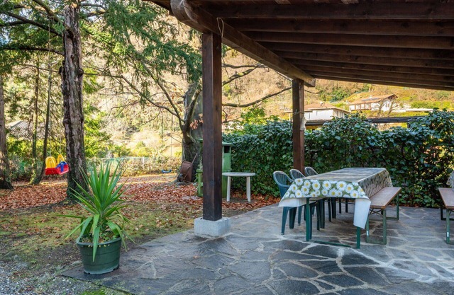 Beautiful apartment for 6 guests with WIFI, TV, balcony and pets allowed