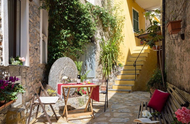 Beautiful apartment for 4 guests with WIFI, A/C, TV, terrace and pets allowed