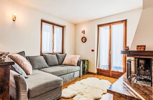 Beautiful apartment for 6 people with TV and balcony