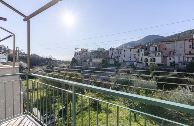 Beautiful apartment for 4 guests with WIFI, A/C, balcony and parking