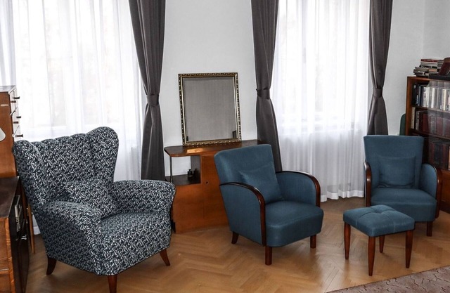 Beautiful apartment for 2 people with WIFI, hot tub, TV, patio and parking