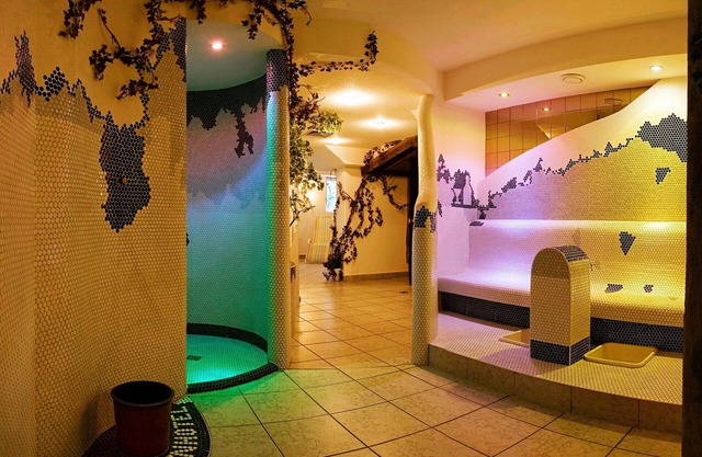 Beautiful apartment for 6 guests with WIFI, TV and balcony