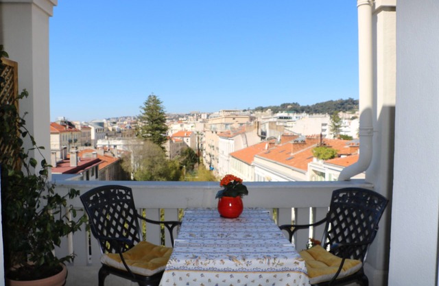 Beautiful apartment with balcony in Carré d'or area of Nice