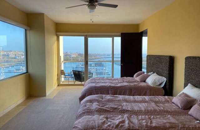 Beautiful Beach FRONT CONDOMINIUM with the most amazing views of the ocean