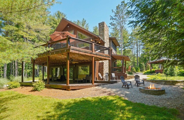 Beautiful Cabin Nestled Among Majestic White Pines