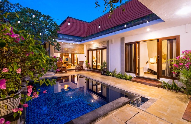 Beautiful centrally located villa 2/3 w/pool and office Digital nomads paradise