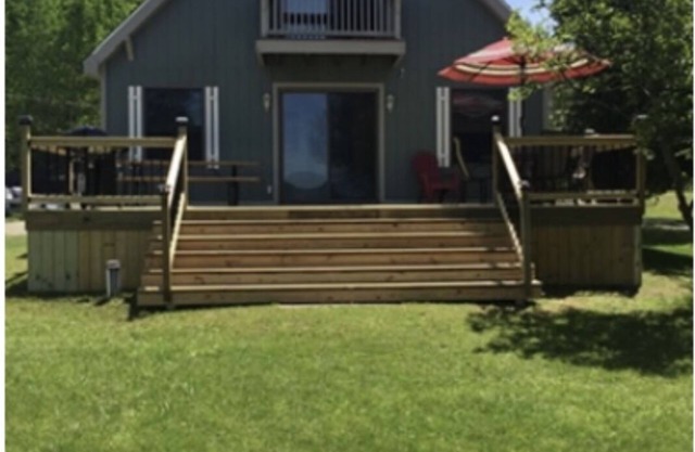 Beautiful, Clean and Comfortable Cottage on Crooked Lake- Sleeps 8