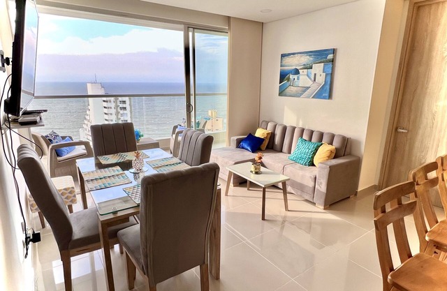 Beautiful ocean view, 7 minutes from the historic center and the AirPort.
