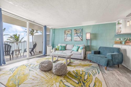 Beautiful Condo Right on the Beach