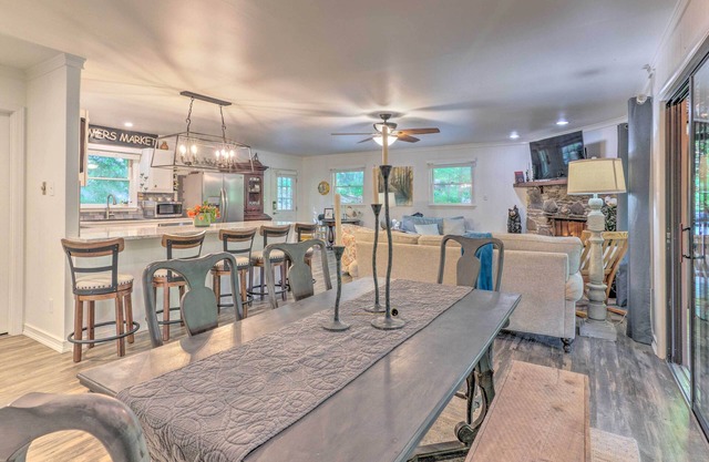 Beautiful Connestee Falls Home w/Porch in Brevard