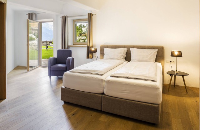 Beautiful duplex apartment for 2 people with partial mountain views