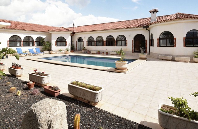 Beautiful holiday home in San Isidro with pool