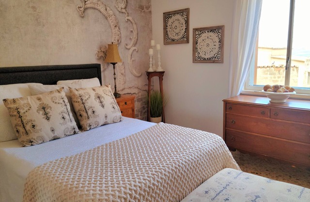Beautiful home in historic town surrounded by wineries. Lovely terrace & views