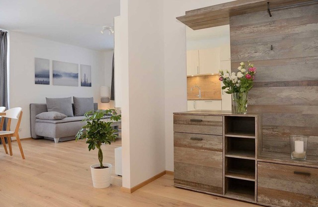Beautiful Holiday Apartment "Olperer" with Wi-Fi, Garden and Terrace