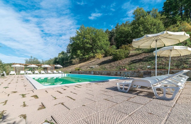 Beautiful home in Dicomano with WiFi