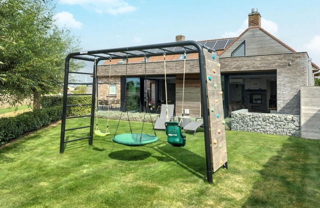 Beautiful home in Poperinge with WiFi