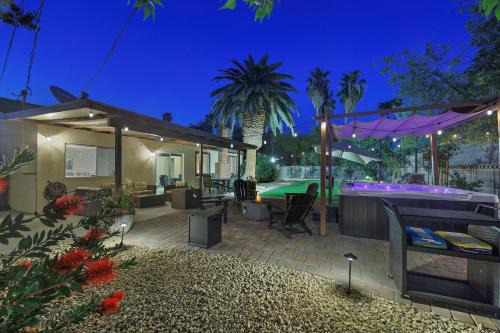 Beautiful home with spa and golf