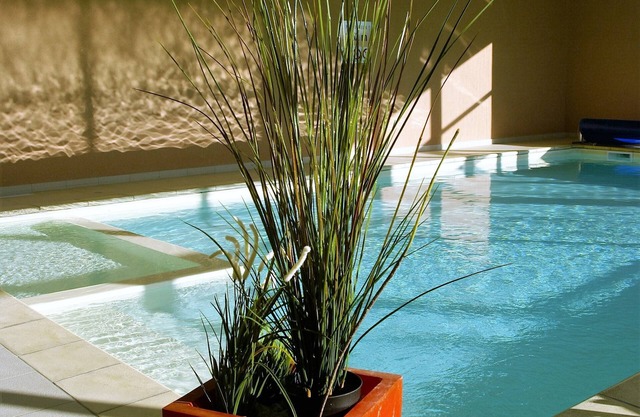 BEAUTIFUL HOUSE 100 METRES FROM THE BEACH WITH HEATED POOL