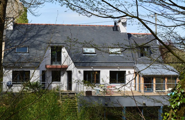 BEAUTIFUL HOUSE IN DINAN WITH LARGE TERRACE AND SPACIOUS ROOMS