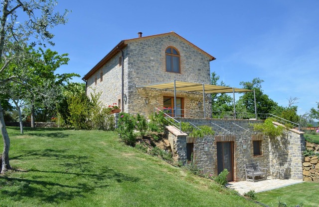 Beautiful Private & Luxurious Tuscan Villa Near Siena/Scenic Views/Crete Senesi