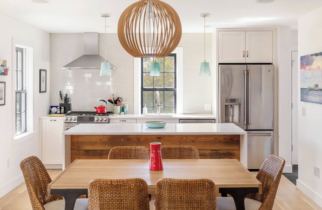 Beautiful light-filled home with yard & pkg, just minutes to town center & beach